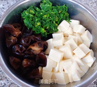 花蛤豆腐时蔬汤的做法步骤：6