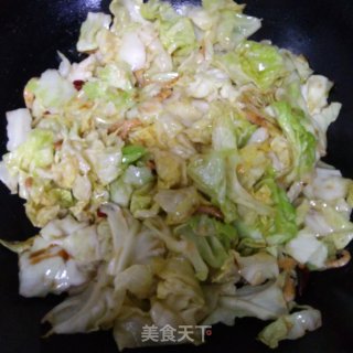 虾干炒包菜的做法步骤：7