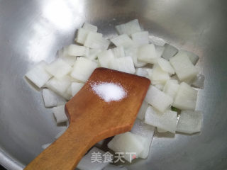 蒜苗炒白萝卜的做法步骤：6