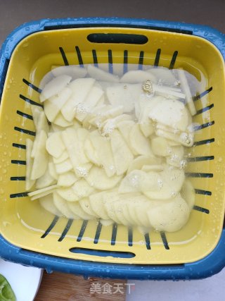 香肠土豆片的做法步骤：3