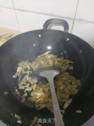 酸菜鸭血粉丝的做法步骤：5