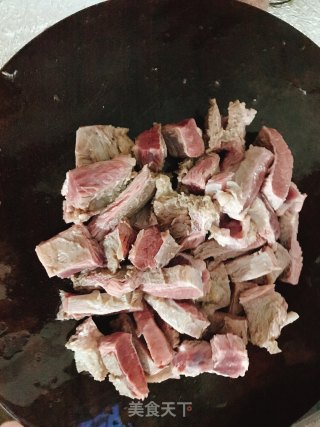 萝卜牛腩的做法步骤：3