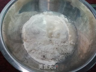 番茄鸡蛋剪刀面的做法步骤：2