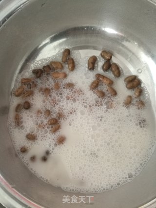薏仁山药豆排骨汤的做法步骤：2