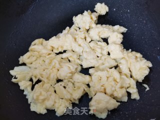 青瓜炒鸡蛋的做法步骤：4