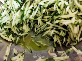 黄瓜鸡蛋水饺的做法步骤：5
