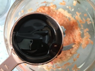 儿童自制鸡肉肠的做法步骤：5