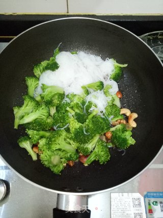 粉丝西蓝花的做法步骤：5