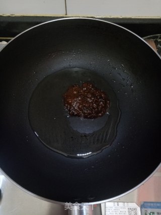 酱烧腐竹的做法步骤：2