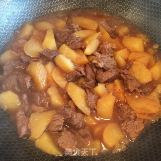 土豆红烧牛腩的做法步骤：8