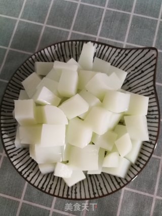 麻酱凉粉的做法步骤：1
