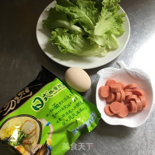 火腿鸡蛋泡面的做法步骤：1