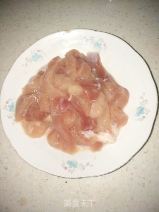青椒炒肉丝的做法步骤：4