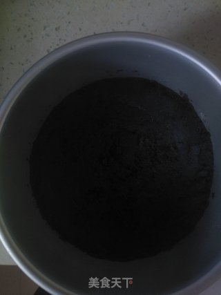 芒果慕斯蛋糕的做法步骤：1