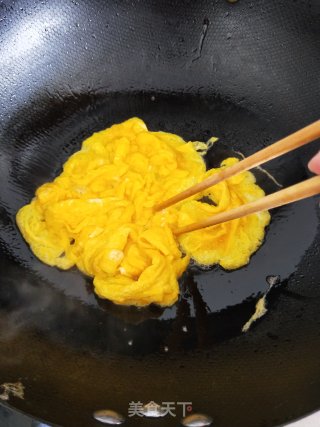 洋葱炒鸡蛋的做法步骤：4