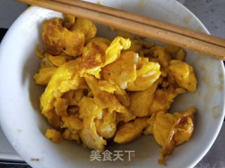 洋葱炒鸡蛋的做法步骤：5