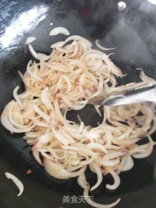 洋葱炒鸡蛋的做法步骤：8