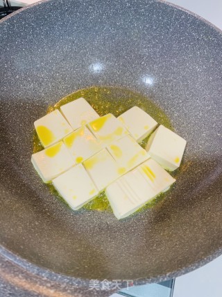 特色豆腐的做法步骤：1