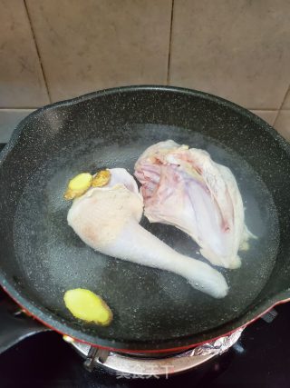 葱油淋鸡的做法步骤：3