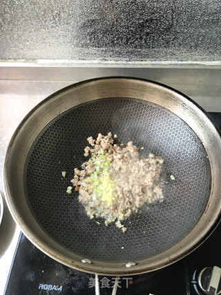 香干炒蒜苗的做法步骤：4