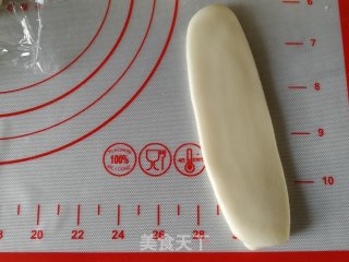 蛋黄酥的做法步骤：11