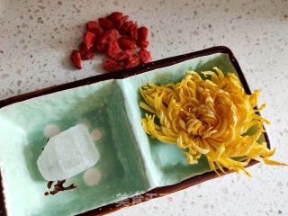 枸杞菊花茶的做法步骤：1