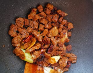 红烧牛肉面的做法步骤：5
