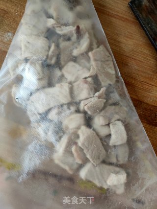自制猪肉松的做法步骤：4