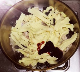 豆皮鸡丁的做法步骤：5