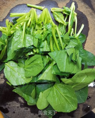 应季快手汤~菠菜鸡蛋粉丝汤的做法步骤：3