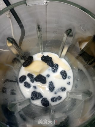 桑葚苹果奶昔的做法步骤：2
