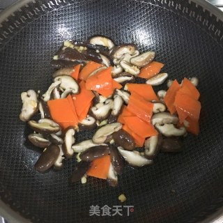 香菇荷包蛋的做法步骤：6