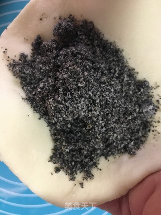 黑芝麻糖三角的做法步骤：8