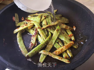 油焖豆角的做法步骤：6