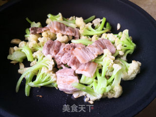 爆炒花菜的做法步骤：5