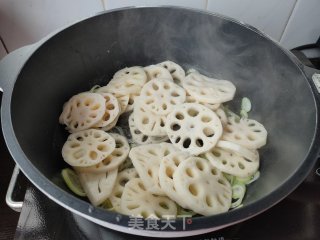 蚝油藕片的做法步骤：4