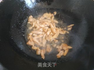 酱香鸡肉蟹味菇的做法步骤：10