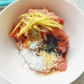 锡纸牛肉的做法步骤：2