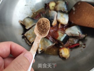 酱香青鱼的做法步骤：8