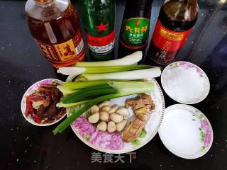 秘制红烧牛腩-走过路过不要错过的做法步骤：1