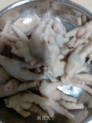 卤鸡爪的做法步骤：4