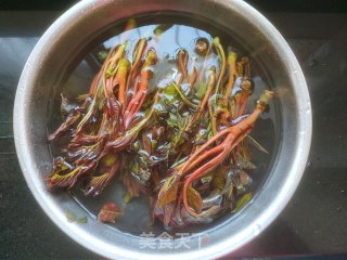 香椿拌豆腐的做法步骤：1