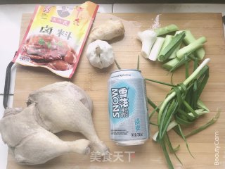 啤酒酱鸭腿的做法步骤：1