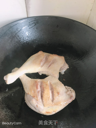 啤酒酱鸭腿的做法步骤：3
