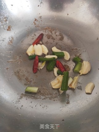 红烧带鱼（刀鱼）的做法步骤：4