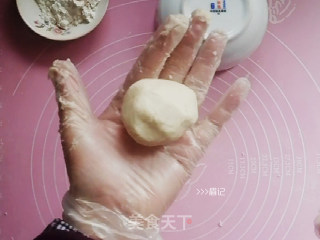 荷花酥的做法步骤：3