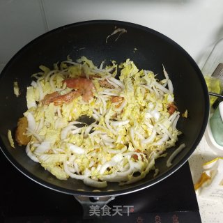 鲜虾娃娃菜面的做法步骤：2