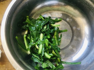 面藕拌韭菜的做法步骤：4