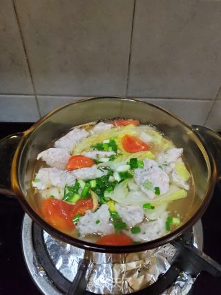 白菜鱼滑汤的做法步骤：9