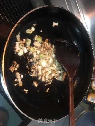 肉末辣椒藕丁的做法步骤：3